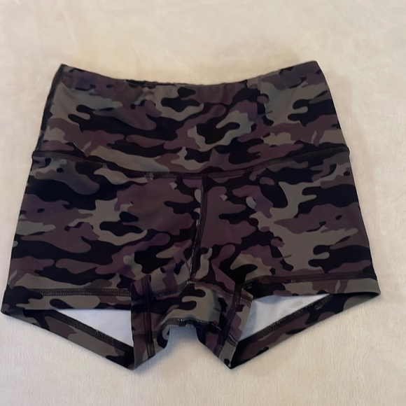 FLEO shorts xs - Picture 1 of 4